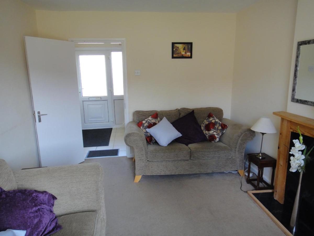 5 Beds, 1 Sofa-Bed, 2 Bthrm, 2 Wc, Parking, Washer, Dryer Corby Exterior foto